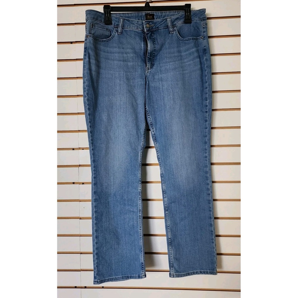 Lee Women's Jeans 18‎ Long (39x31) Mid-Rise Straight Leg Light Blue Denim NWT